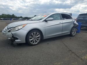 Hyundai Sonata SE 2.4L 4 2013