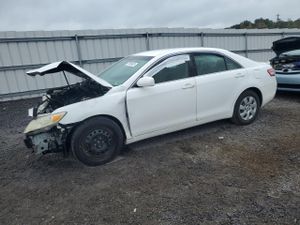 Toyota Camry BASE 2.5L 4 2011