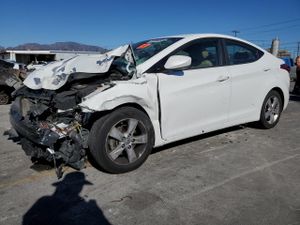 Hyundai Elantra GLS 1.8L 4 2013