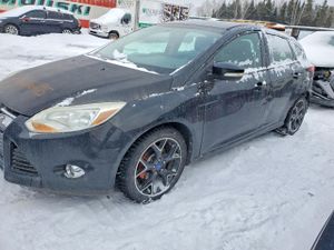 Ford Focus SE 2.0L 4 2012
