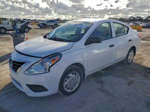 Nissan Versa S 1.6L 4 2015