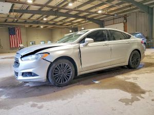 Ford Fusion SE 2.0L 4 2015