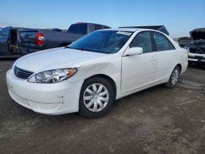 Toyota Camry LE 2.4L 4 2005