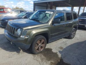 Jeep Patriot LATITUDE 2.0L 4 2015