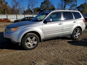 Subaru Forester 2.5X PREMIUM 2.5L 4 2010