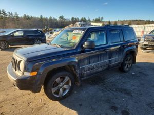 Jeep Patriot LATITUDE 2.4L 4 2015