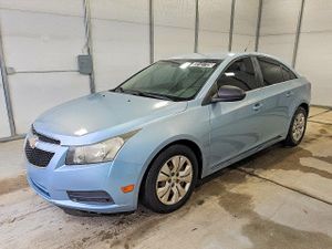 Chevrolet Cruze LS 1.8L 4 2012