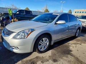 Nissan Altima BASE 2.5L 4 2011