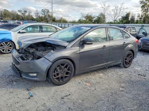 Ford Focus SE 2.0L 4 2016