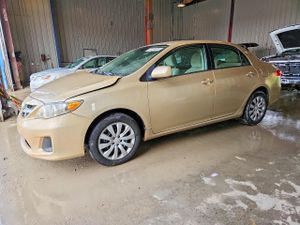 Toyota Corolla BASE 1.8L 4 2013
