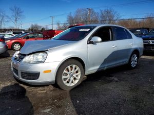 Volkswagen Jetta LIMITED 2.5L 5 2010