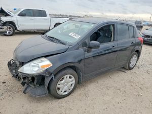 Nissan Versa S 1.8L 4 2012