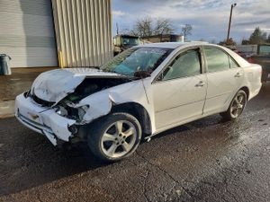 Toyota Camry LE 2.4L 4 2003