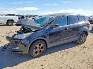 Ford Escape SE 2.5L 4 2015