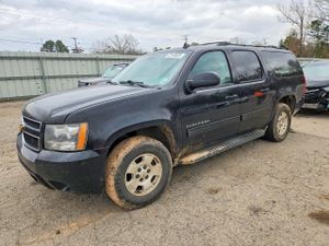 Chevrolet Suburban C1500 LT 5.3L 8 2013