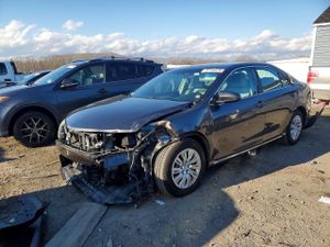 Toyota Camry L 2.5L 4 2013