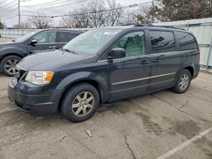 Chrysler Town & Country TOURING 3.8L 6 2010