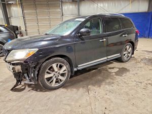 Nissan Pathfinder S 3.5L 6 2013