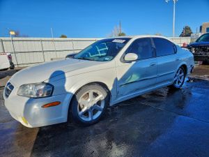 Nissan Maxima GLE 3.5L 6 2002
