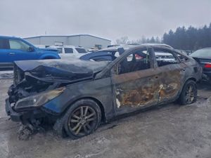Hyundai Sonata SE 2.4L 4 2015