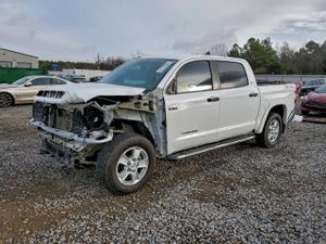 Toyota Tundra CREWMAX SR5 5.7L 8 2014