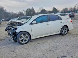 Toyota Corolla BASE 1.8L 4 2013