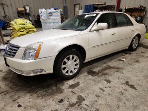 Cadillac DTS 4.6L 8 2011
