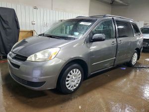Toyota Sienna CE 3.3L 6 2005