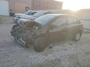 Nissan Versa S 1.8L 4 2011