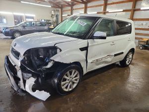 Kia Soul + 2.0L 4 2013