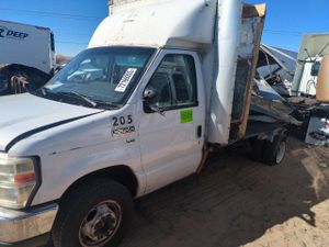 Ford Econoline E350 SUPER DUTY CUTAWAY VAN 5.4L 8 2012