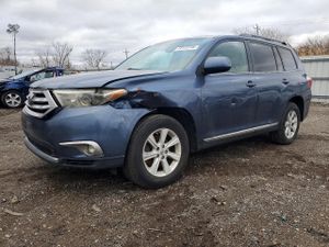 Toyota Highlander BASE 3.5L 6 2013