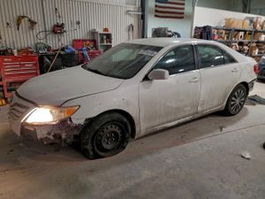 Toyota Camry BASE 2.5L 4 2010