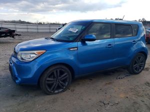 Kia Soul + 2.0L 4 2015