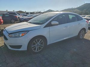 Ford Focus SE 2.0L 4 2015