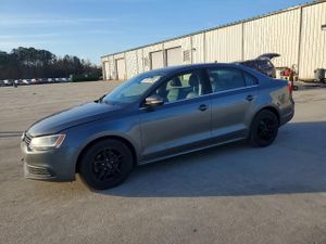 Volkswagen Jetta SE 1.8L 4 2014