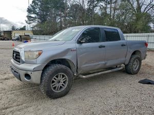 Toyota Tundra CREWMAX 5.7L 8 2008