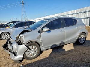 Toyota Prius 1.5L 4 2014