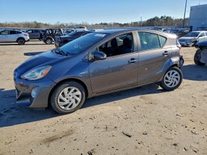 Toyota Prius 1.5L 4 2015