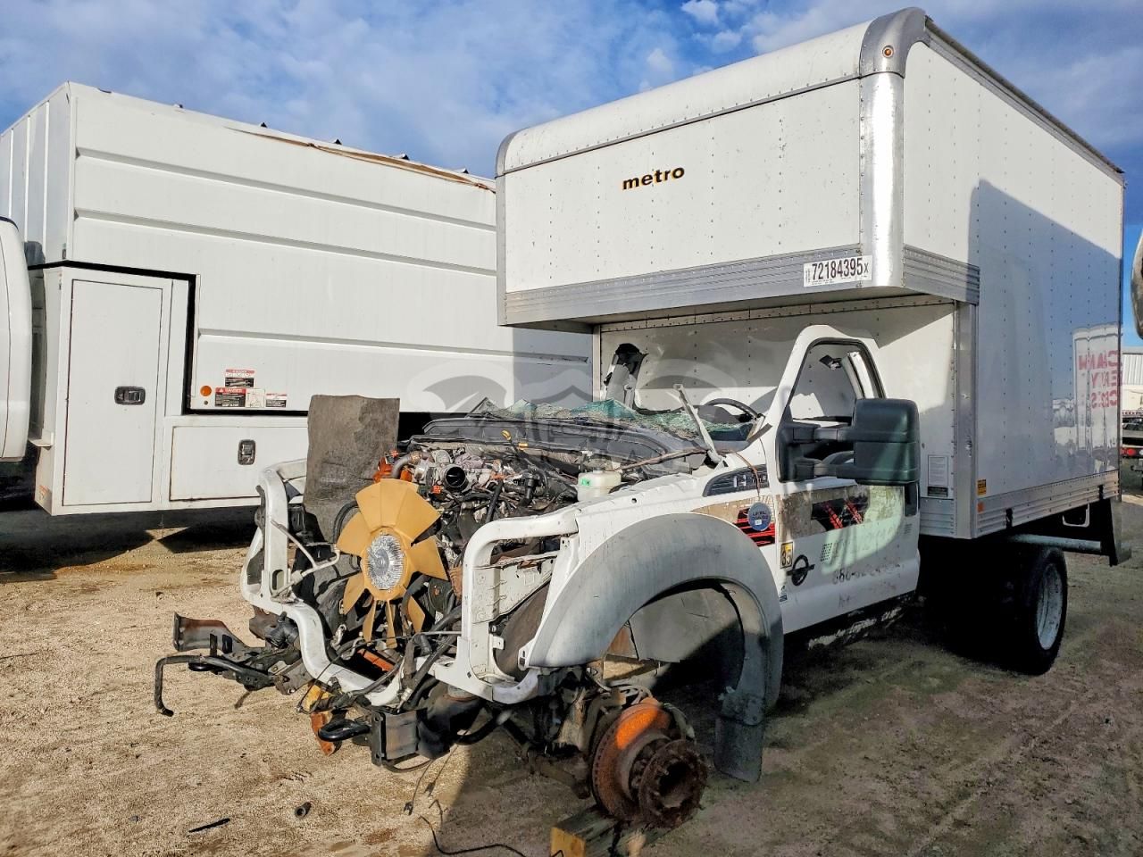 Ford F550 SUPER DUTY 6.7L 8 2013