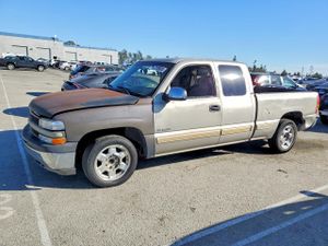 Chevrolet Silverado 1500 C1500 4.8L 8 2002