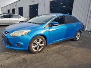 Ford Focus SE 2.0L 4 2014