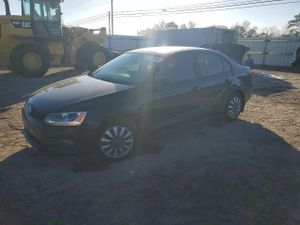 Volkswagen Jetta BASE 2.0L 4 2014
