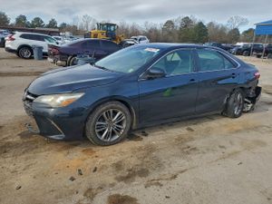 Toyota Camry LE 2.5L 4 2015