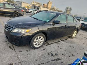 Toyota Camry BASE 2.5L 4 2011