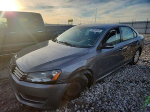 Volkswagen Passat S 2.5L 5 2013