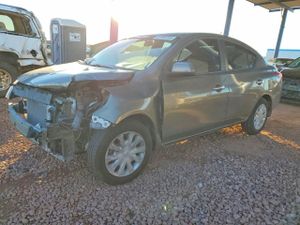 Nissan Versa S 1.6L 4 2013