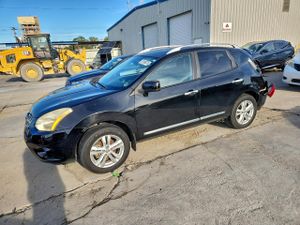 Nissan Rogue S 2.5L 4 2012