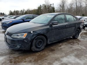 Volkswagen Jetta 2.0L 4 2012