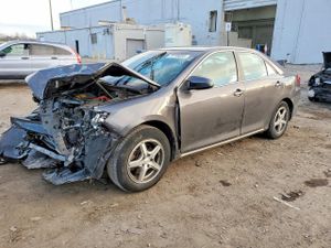 Toyota Camry HYBRID 2.5L 4 2012